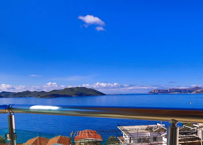 손네 - 성인 전용 호텔 3*